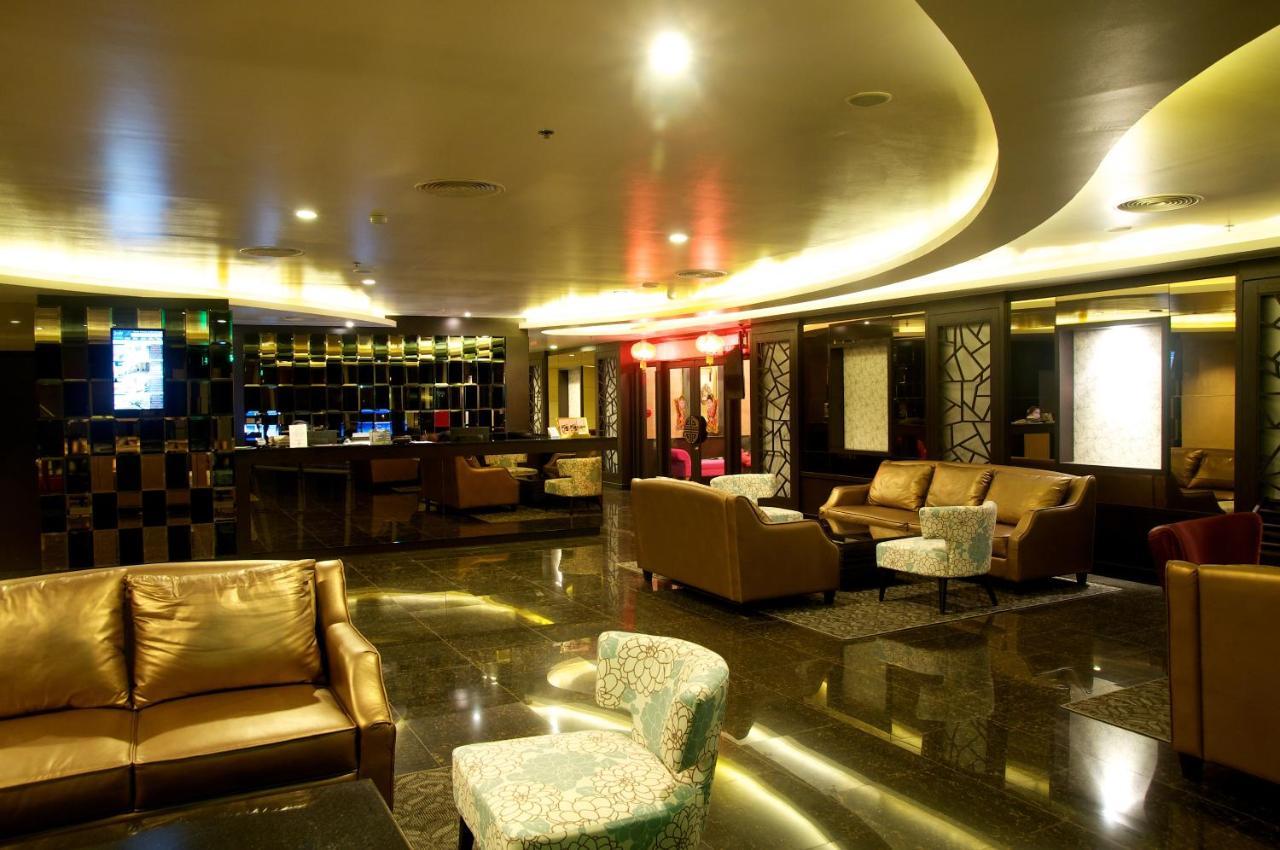 Jolly Suites&Spa Petkasem Haōhng Khēm Εξωτερικό φωτογραφία