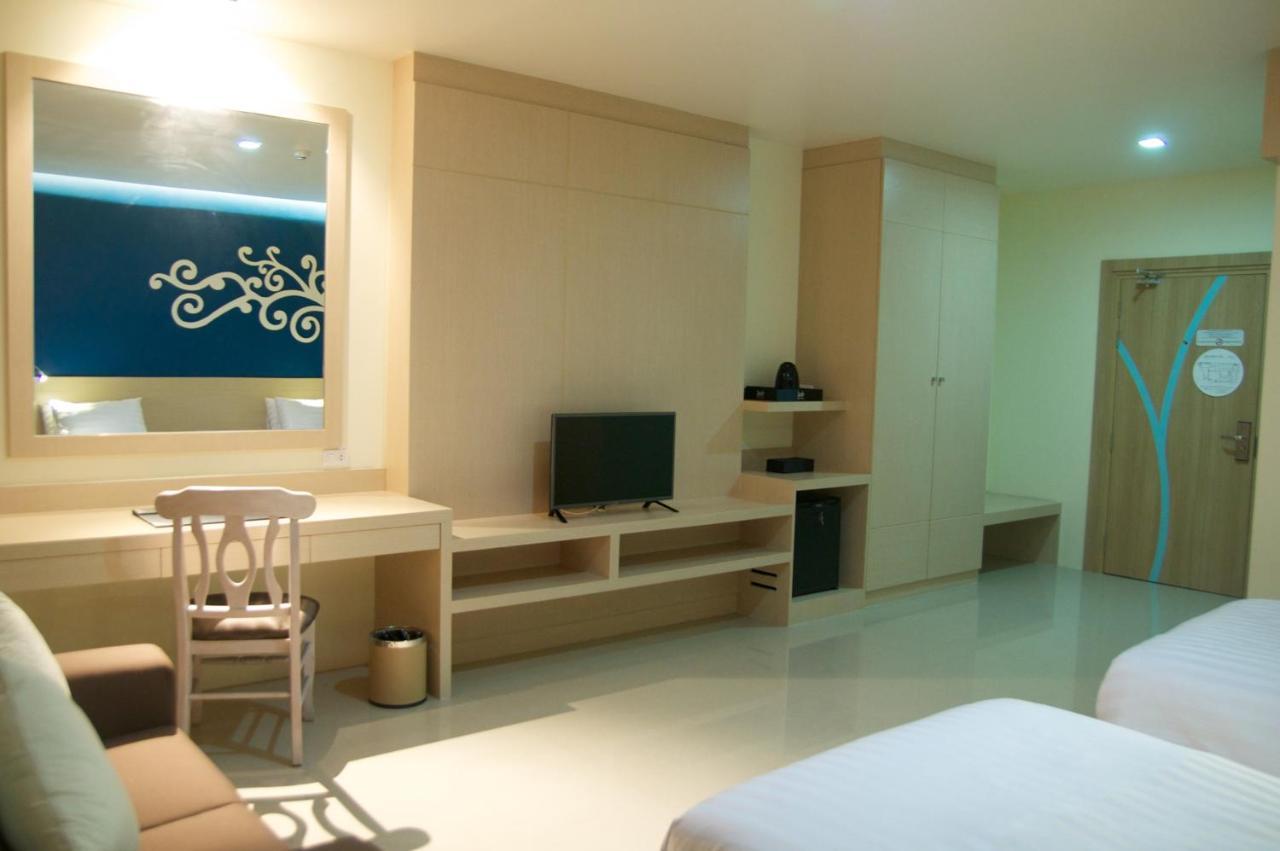 Jolly Suites&Spa Petkasem Haōhng Khēm Εξωτερικό φωτογραφία
